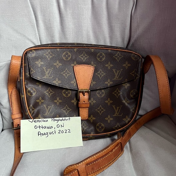 Louis Vuitton Jeune Fille MM shoulder bag - Picture 15 of 16